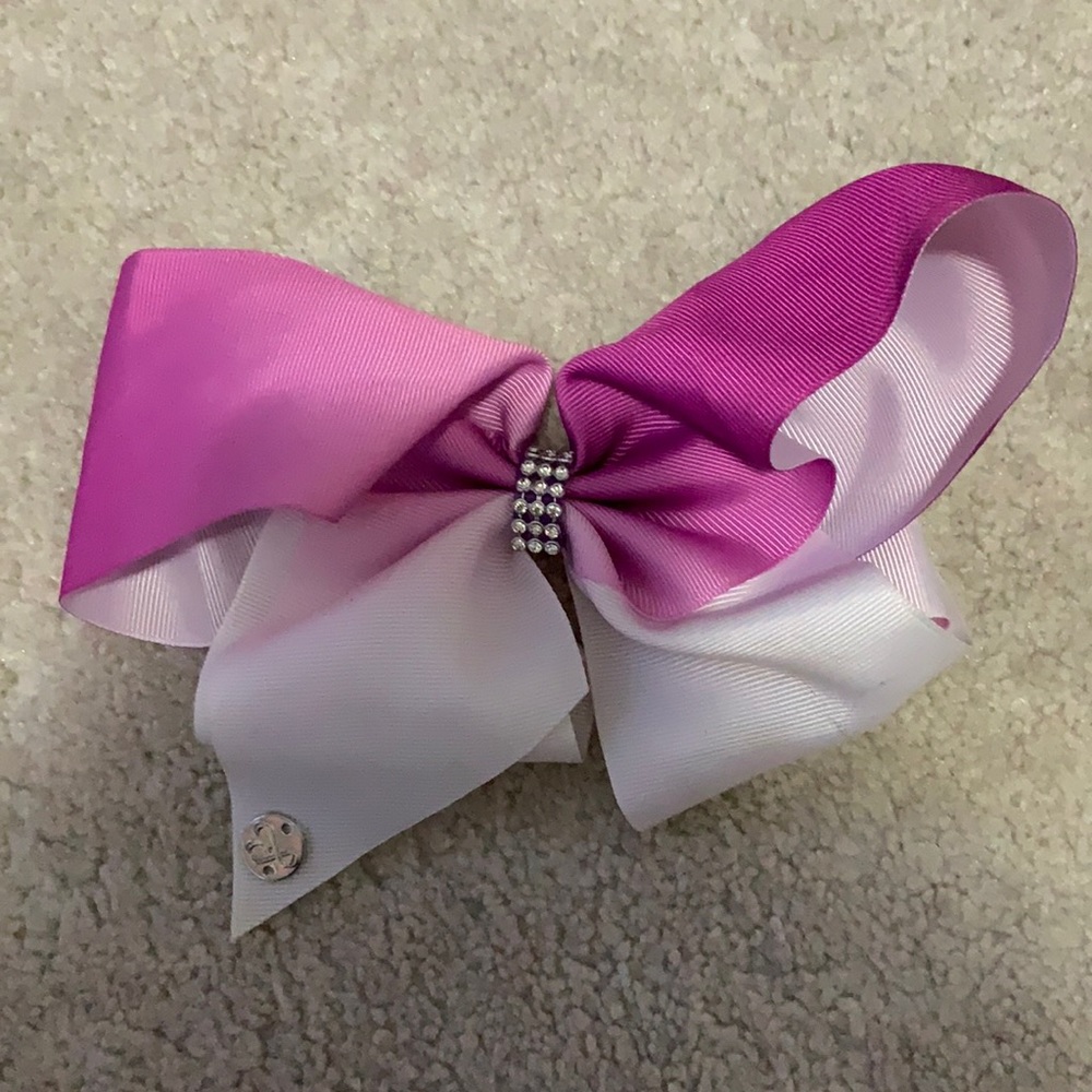 JoJo bow